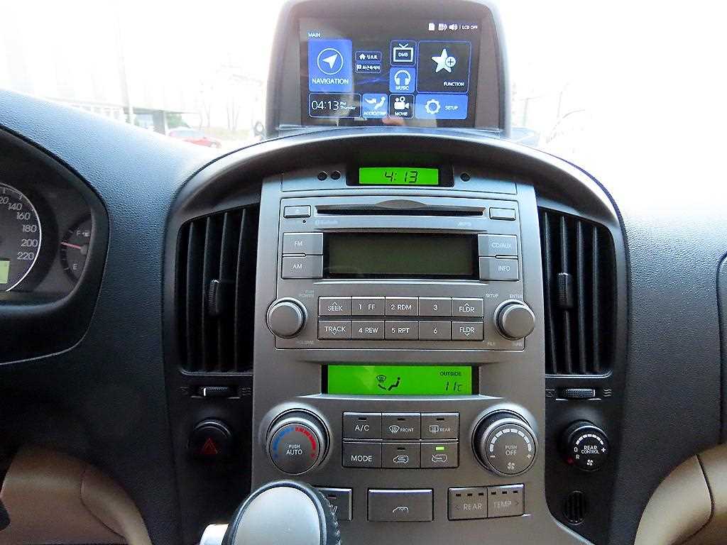 HYUNDAI Starex 2011 Plateado - Importación desde Corea - HF Imports Iquique - Foto 14