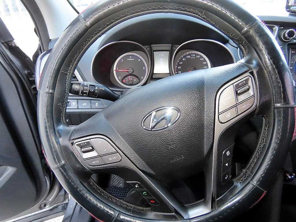 HYUNDAI Santa Fe - Vista 8