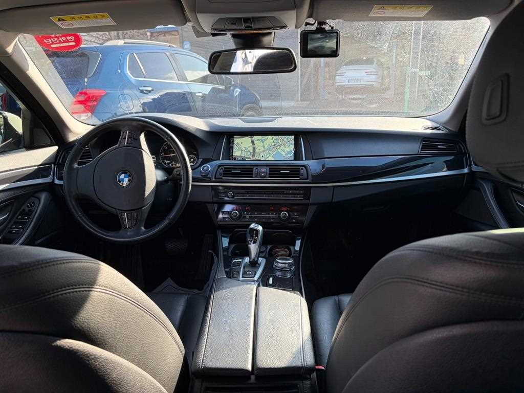 BMW 5 Series - Vista 10