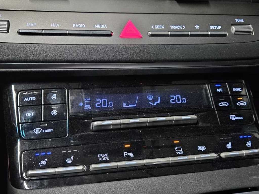 HYUNDAI Grandeur - Vista 10