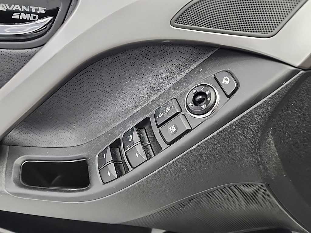 HYUNDAI Avante 2013 Blanco - Importación desde Corea - HF Imports Iquique - Foto 16