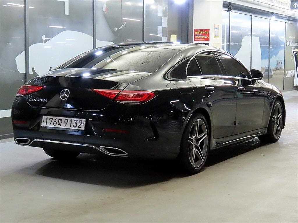 Mercedes Benz CLS Class - Vista 4