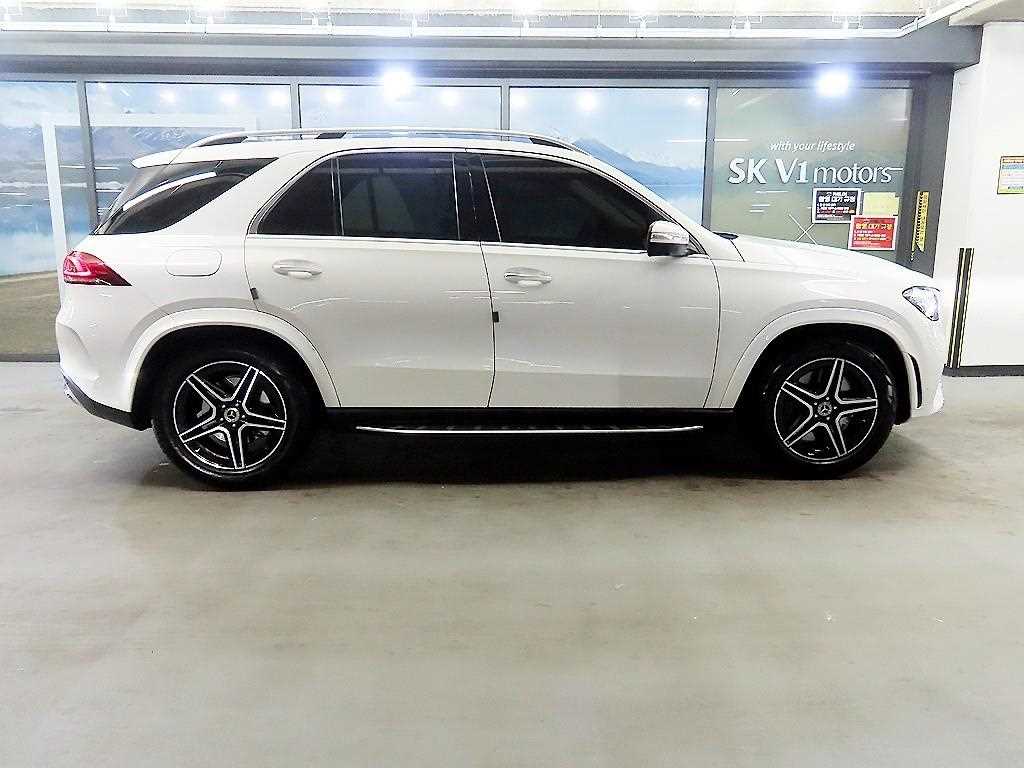 Mercedes Benz GLE Class - Vista 3