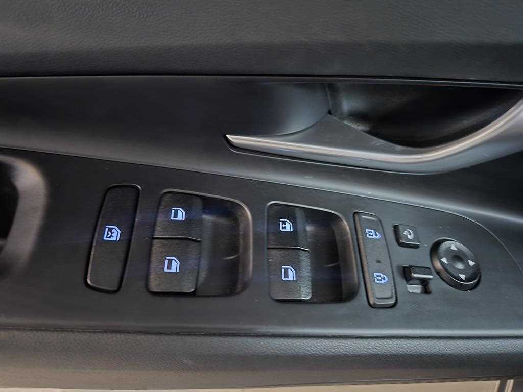 HYUNDAI Avante - Vista 8