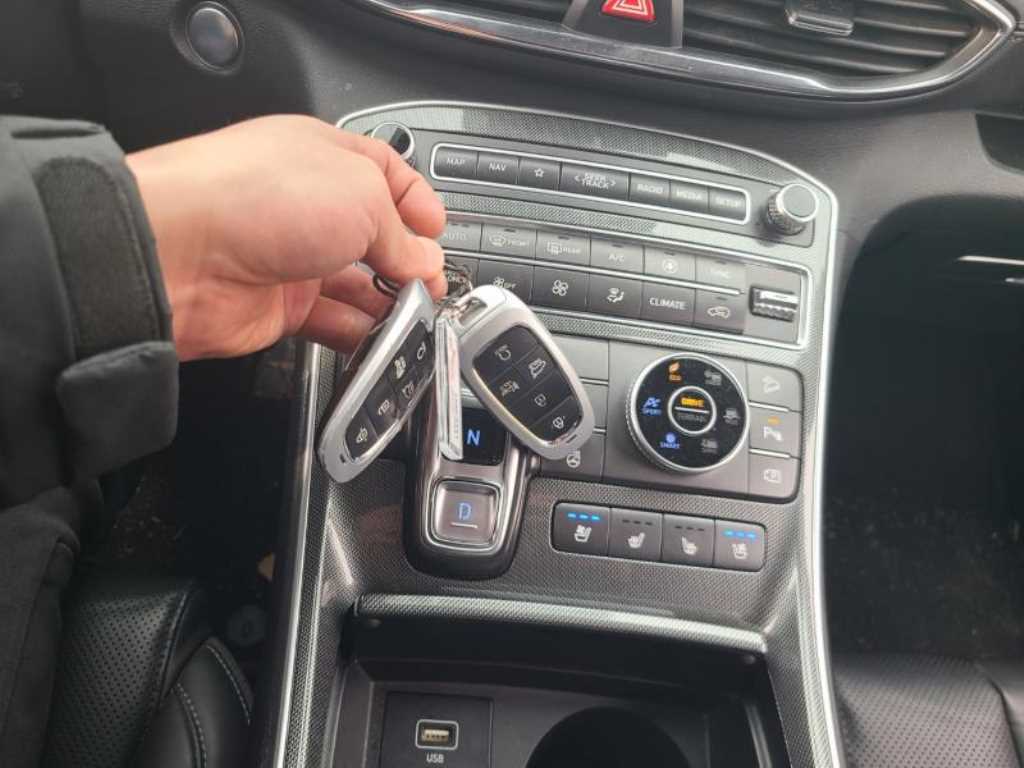 HYUNDAI Santa Fe 2023 Gris - Importación desde Corea - HF Imports Iquique - Foto 18