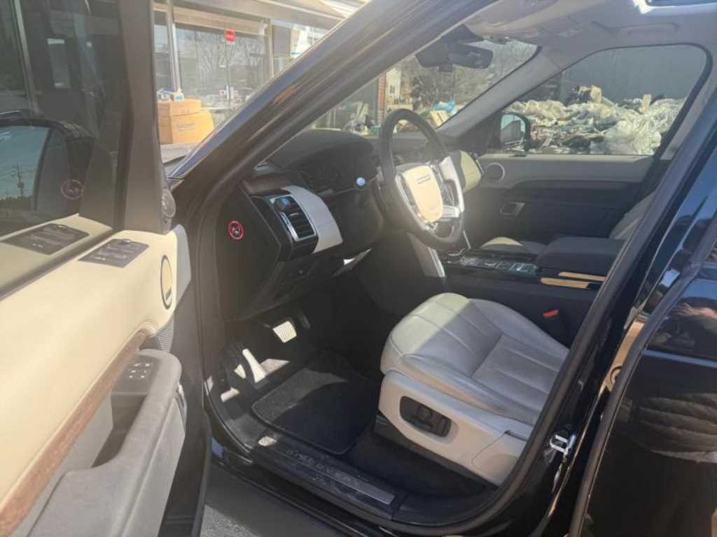 Land Rover Discovery - Vista 6