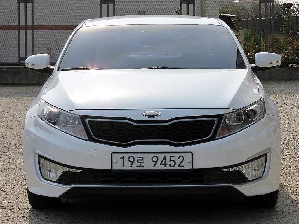 KIA K5 2013 Blanco - Importación desde Corea - HF Imports Iquique - Foto 1