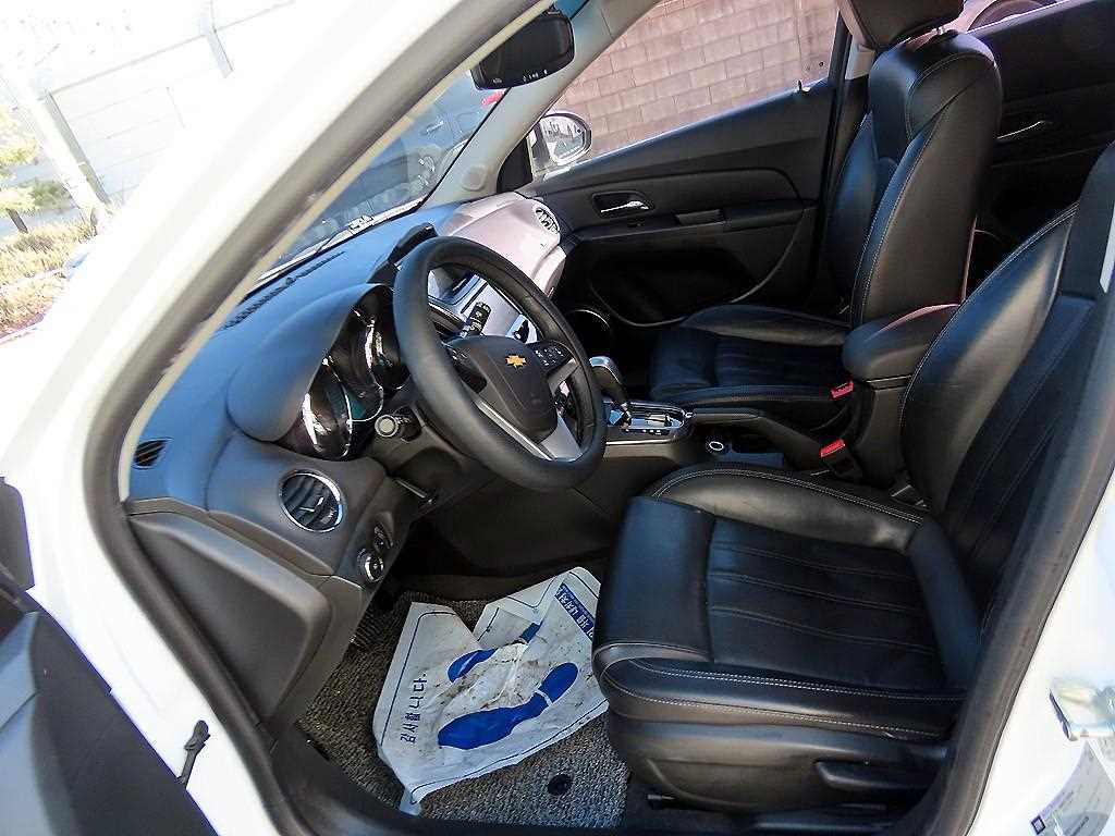 Chevrolet Cruise - Vista 5