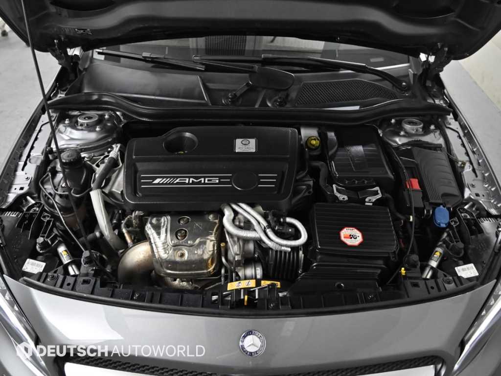 Mercedes Benz GLA Class - Vista 6