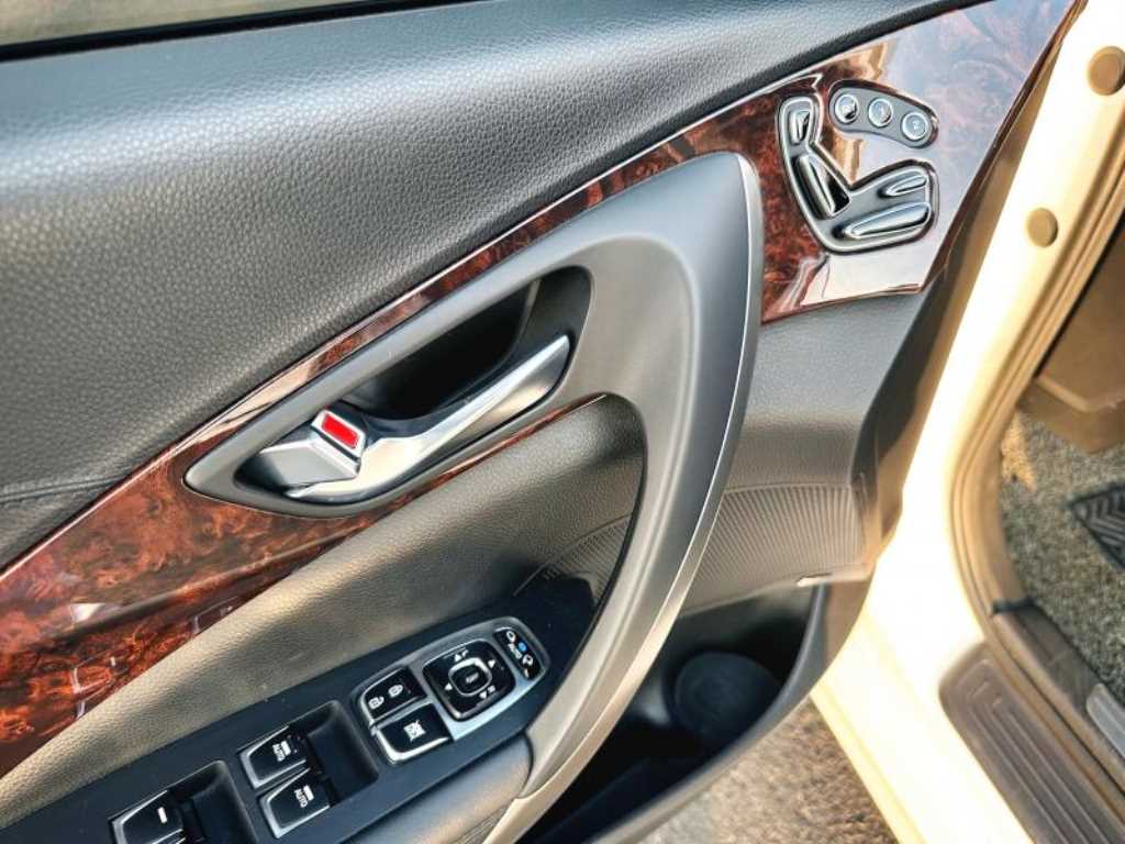 HYUNDAI Aslan - Vista 12