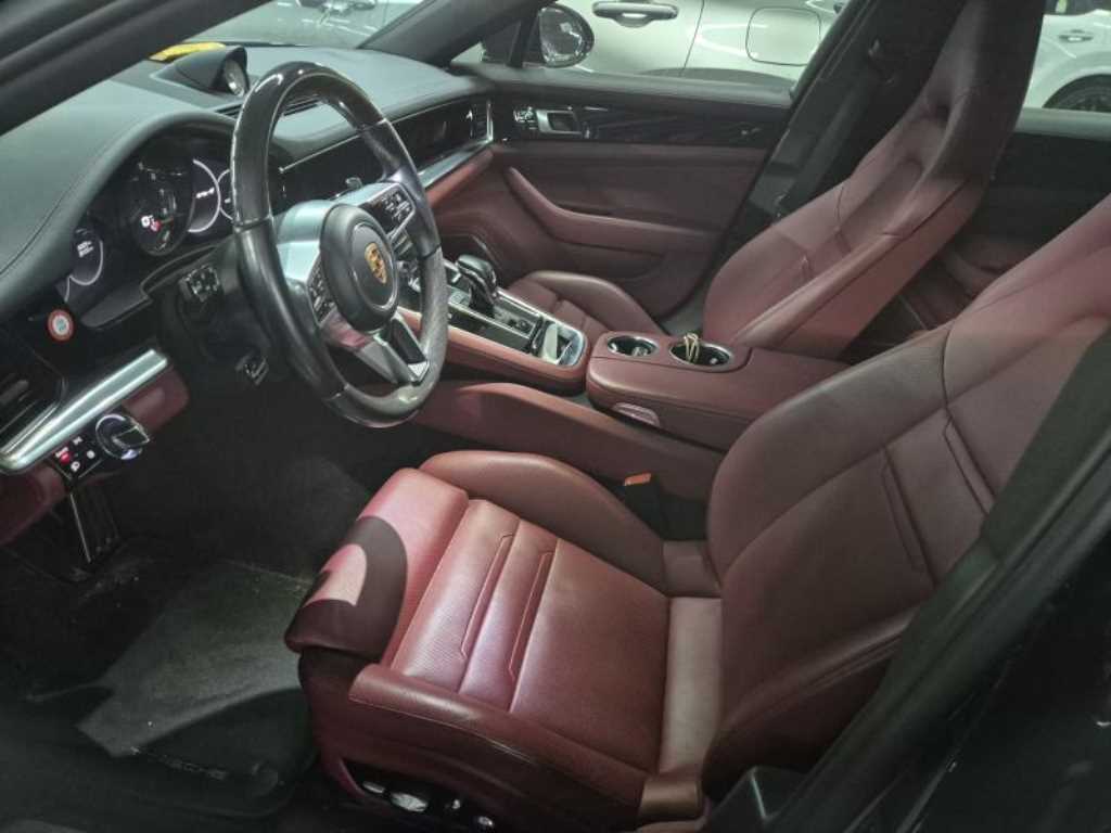 Porsche Panamera - Vista 5