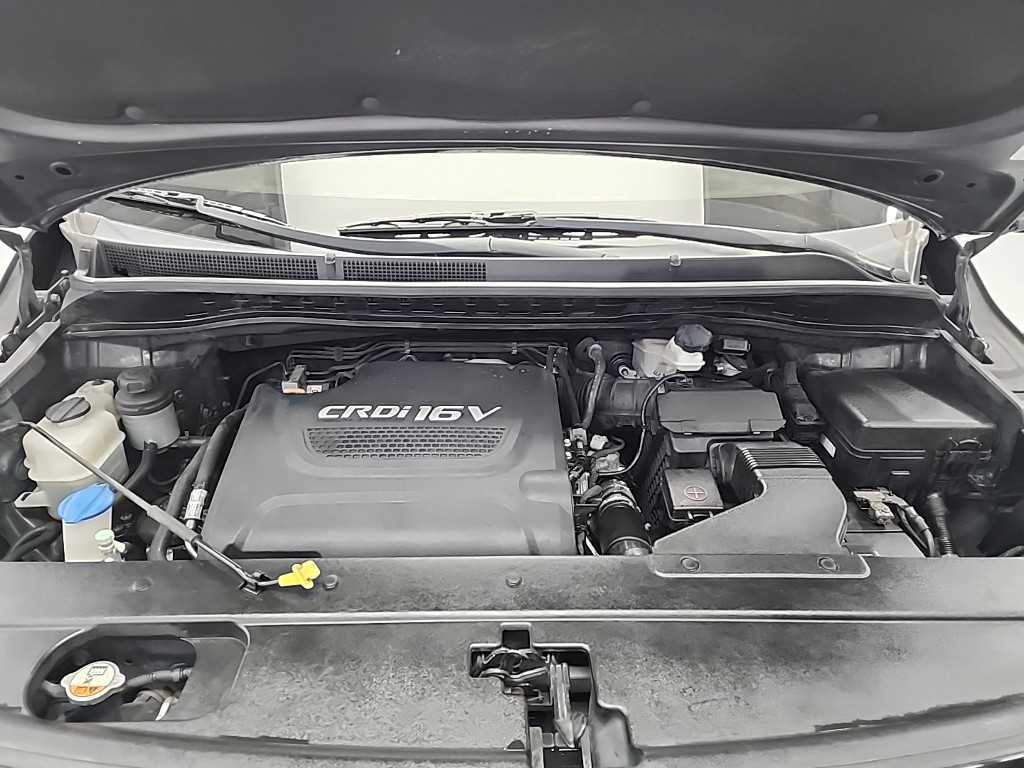 KIA Carnival - Vista 5