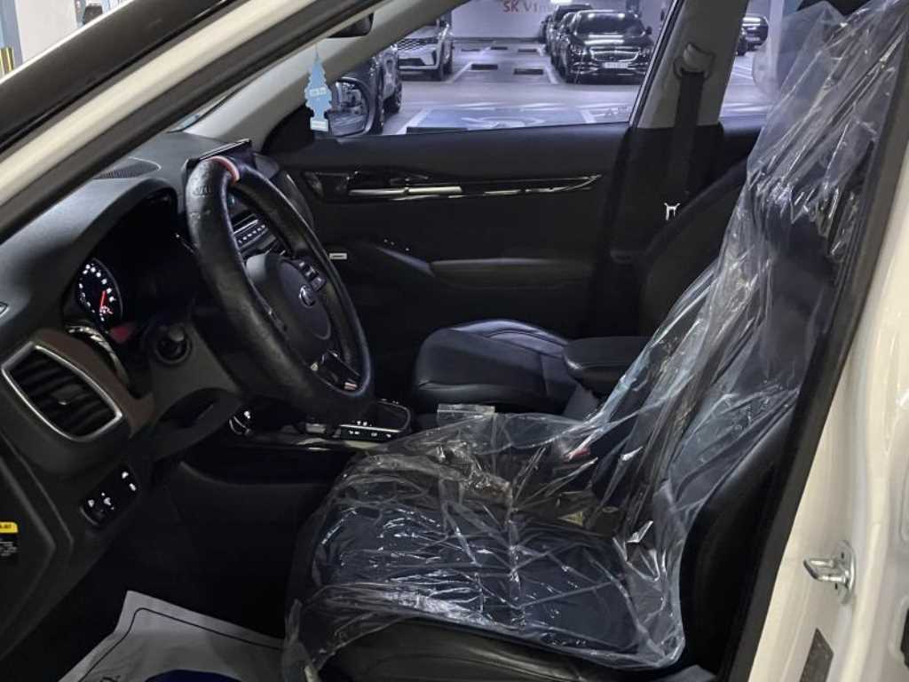 KIA Seltos - Vista 12