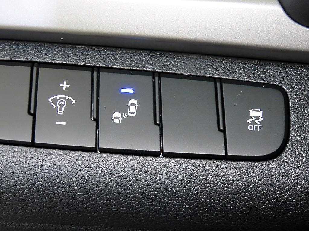 HYUNDAI Avante 2018 - Importación desde Corea - HF Imports Iquique - Foto 14