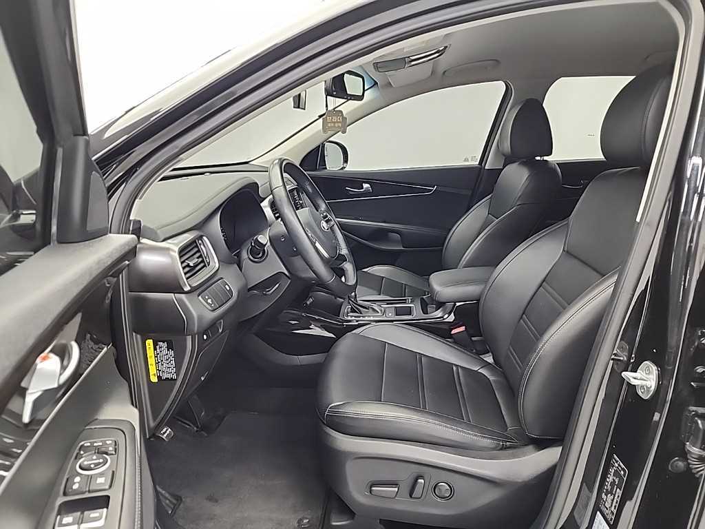 KIA Sorento - Vista 11