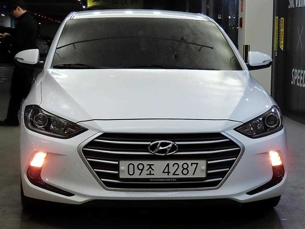 HYUNDAI Avante 2018 - Importación desde Corea - HF Imports Iquique - Foto 1