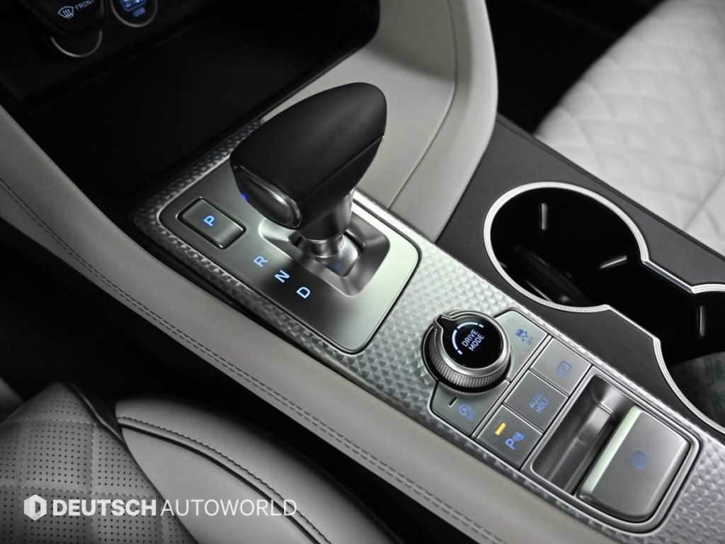 Genesis G70 - Vista 9