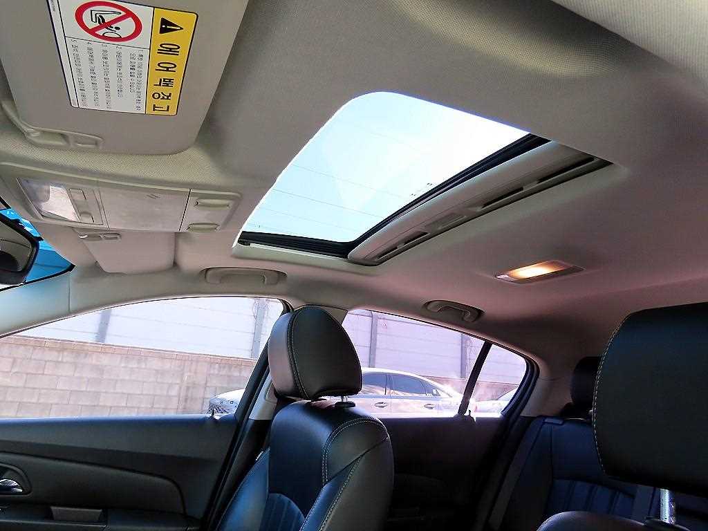 Chevrolet Cruise 2016 Blanco - Importación desde Corea - HF Imports Iquique - Foto 17