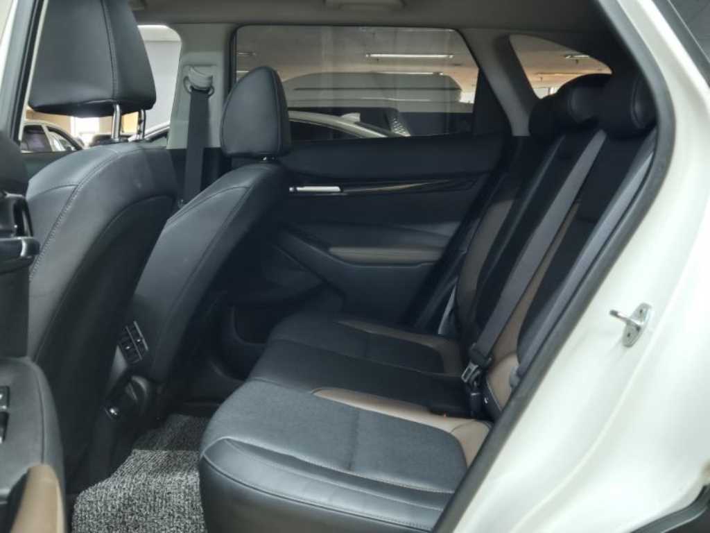 KIA Seltos - Vista 12