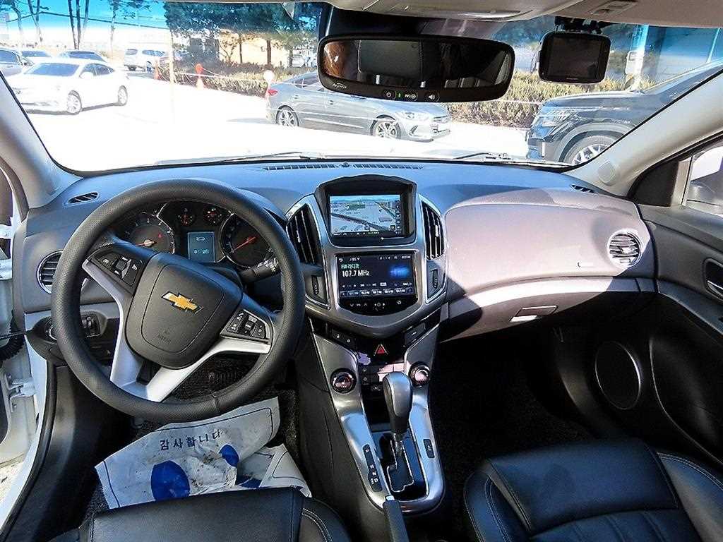 Chevrolet Cruise - Vista 7