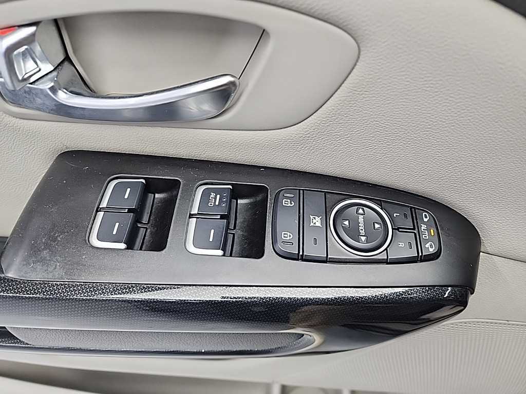 KIA Carnival 2015 Negro - Importación desde Corea - HF Imports Iquique - Foto 17