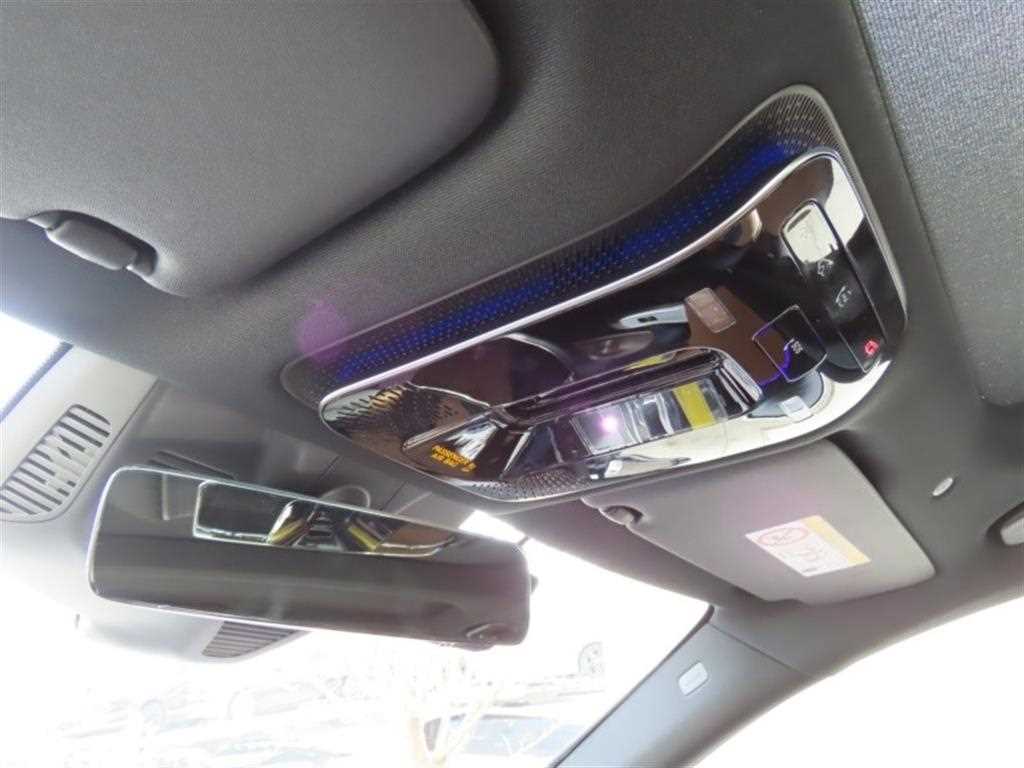 Mercedes Benz E class - Vista 10