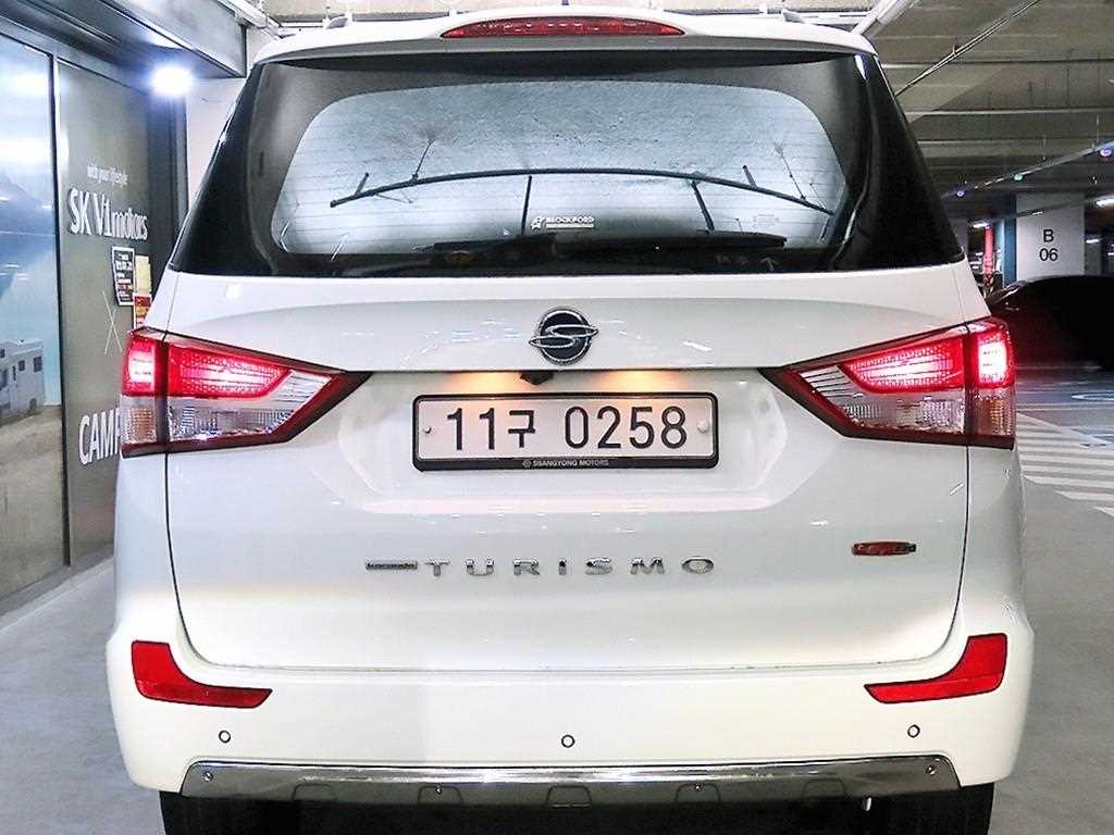 Ssangyong Korando - Vista 5