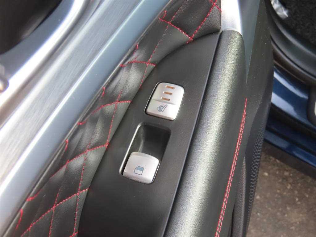 Genesis G70 - Vista 7