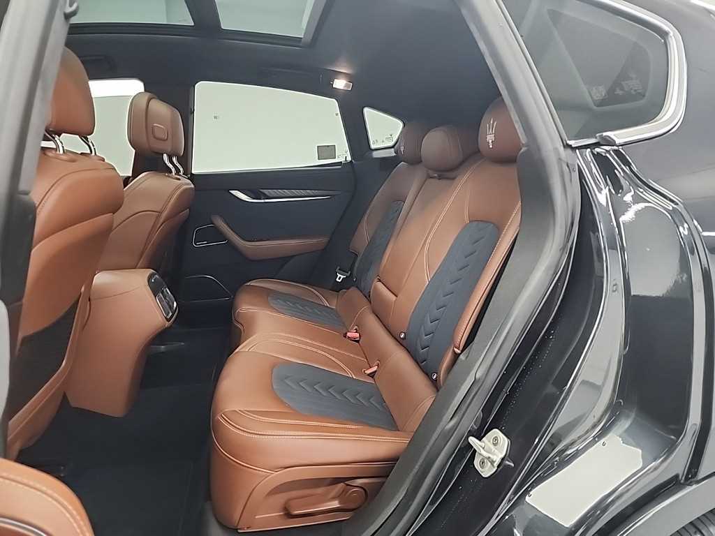 Maserati Levante - Vista 12