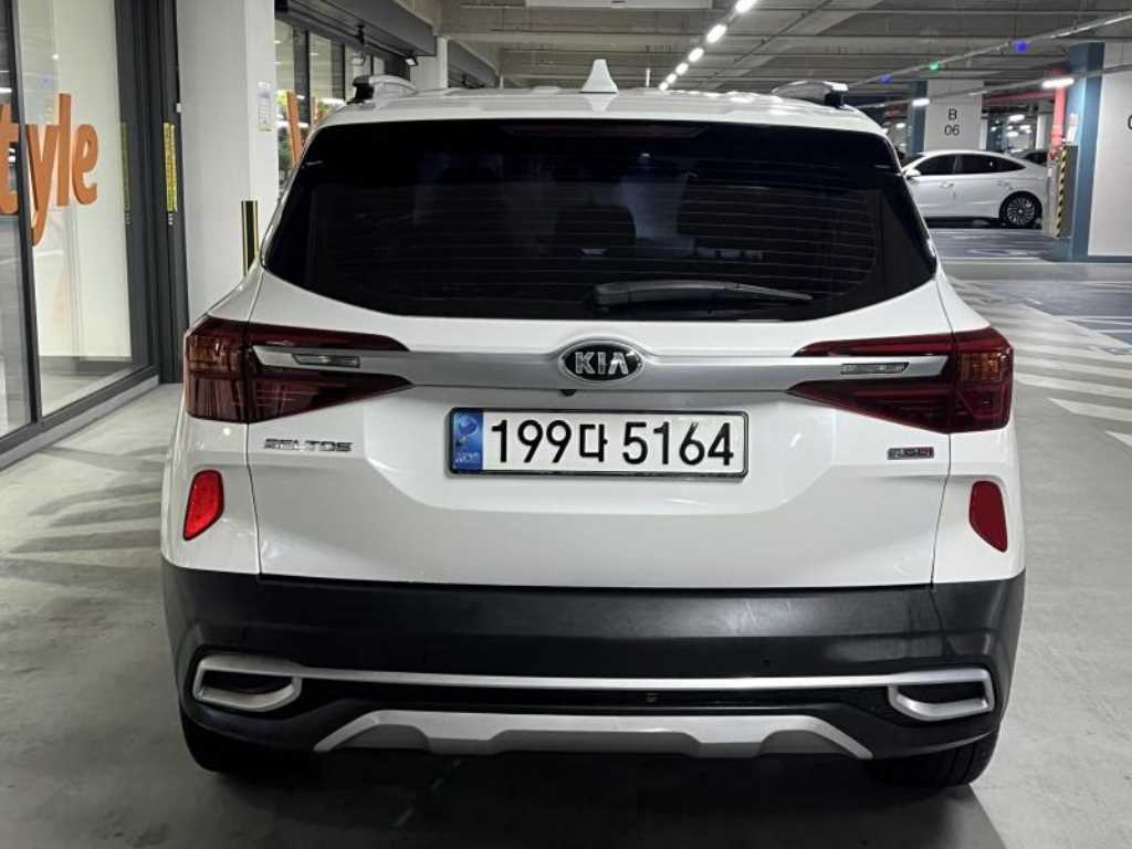 KIA Seltos - Vista 5