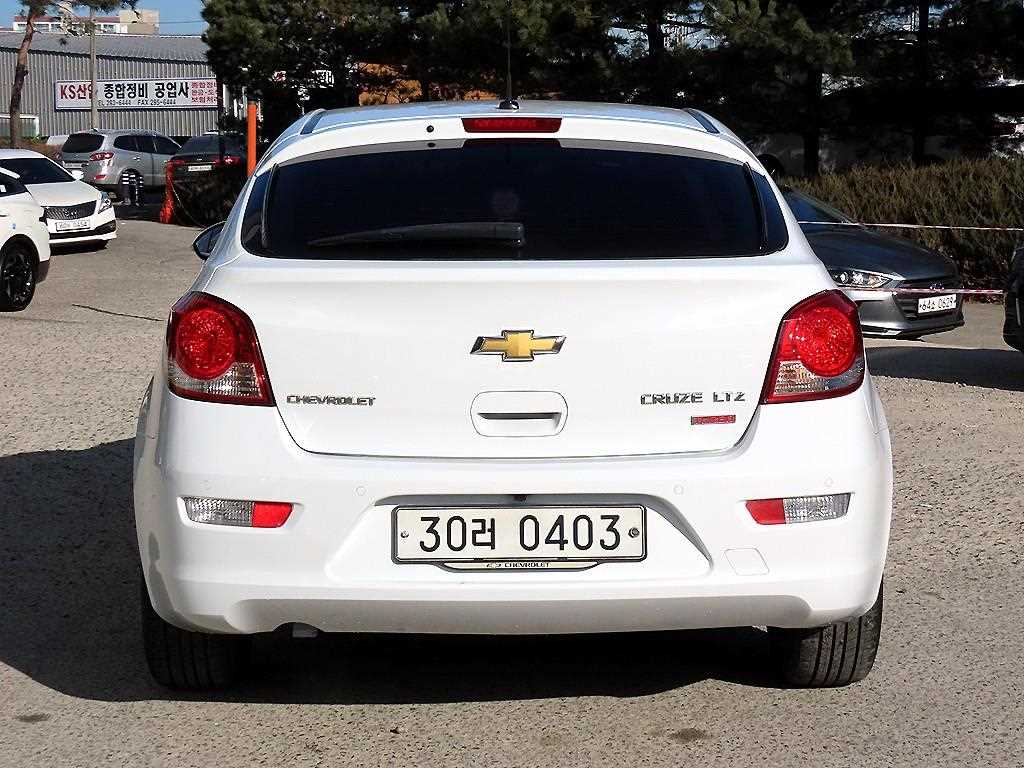 Chevrolet Cruise - Vista 4