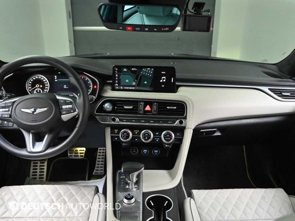 Genesis G70 - Vista 7