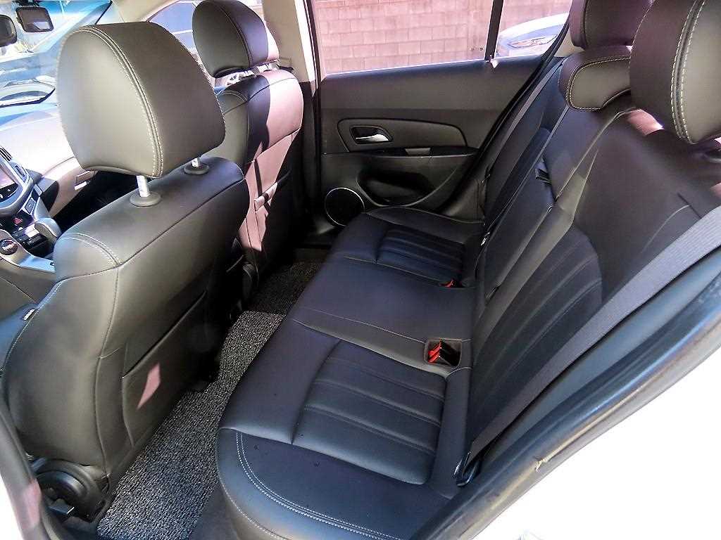 Chevrolet Cruise - Vista 6