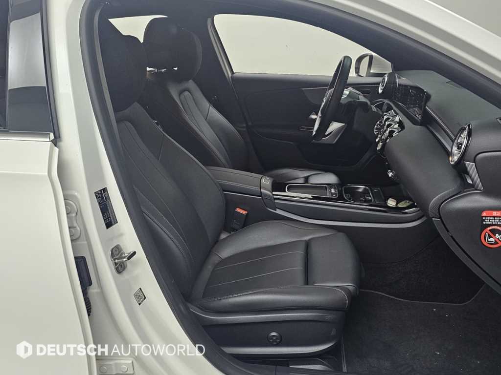 Mercedes Benz A Class - Vista 10