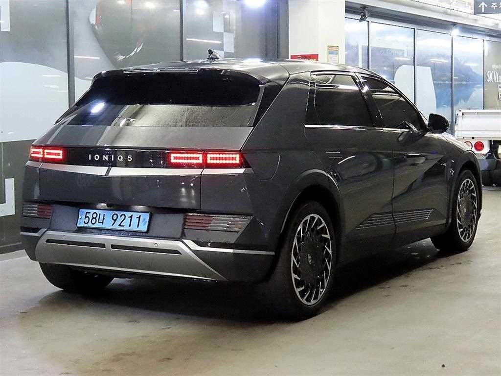 HYUNDAI Ioniq 5 - Vista 4