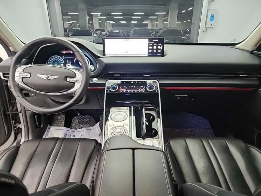 Genesis GV80 - Vista 7