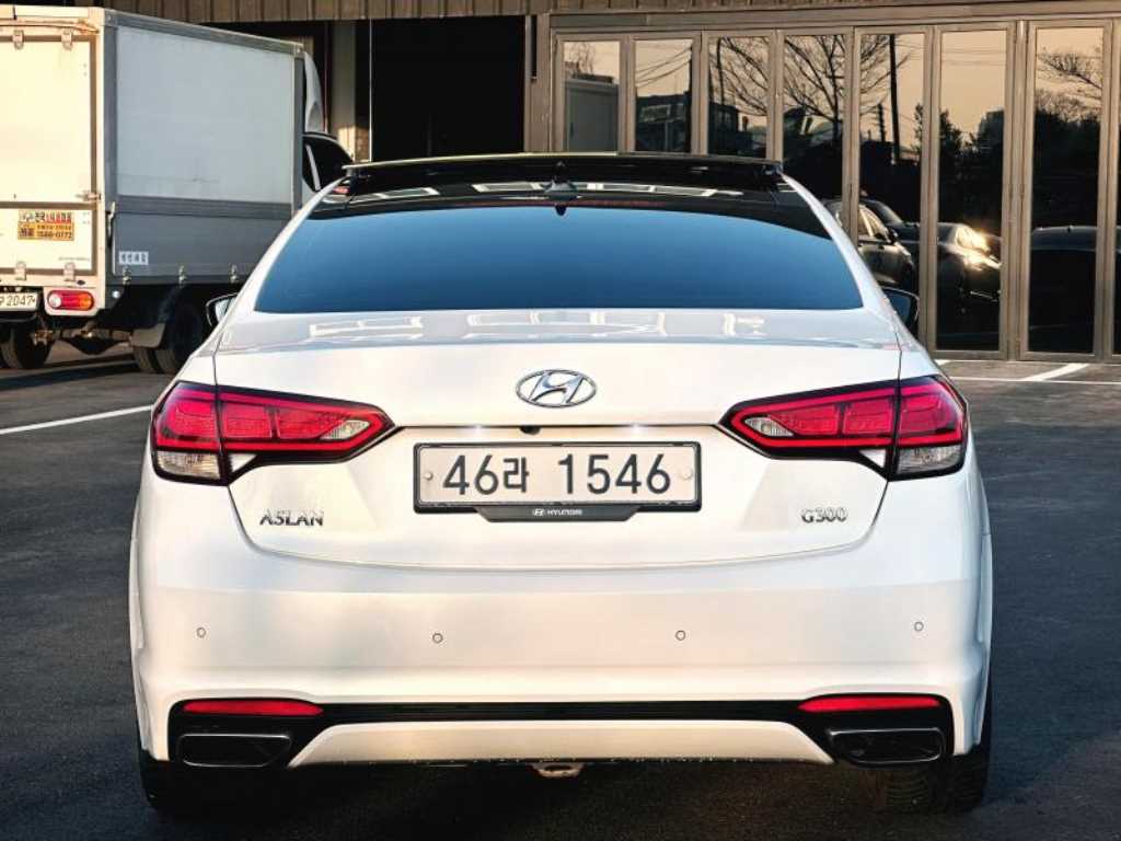 HYUNDAI Aslan - Vista 4