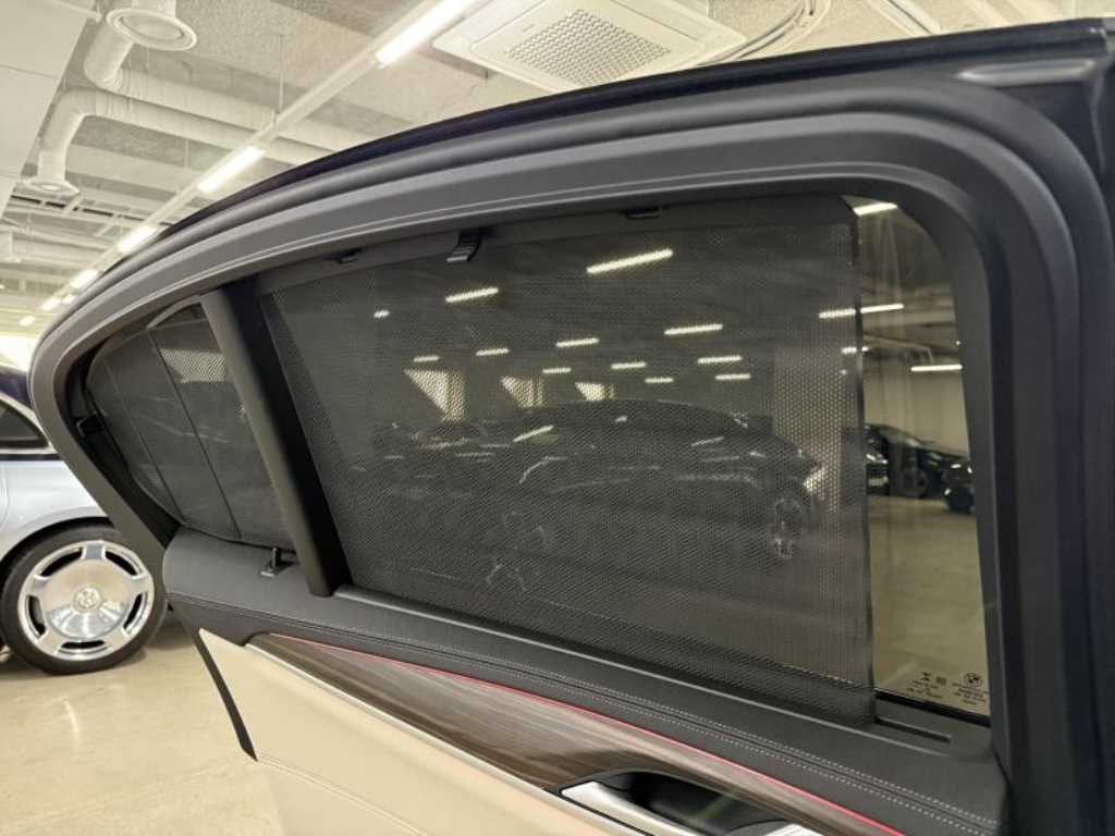 BMW 5 Series 2021 Negro - Importación desde Corea - HF Imports Iquique - Foto 17