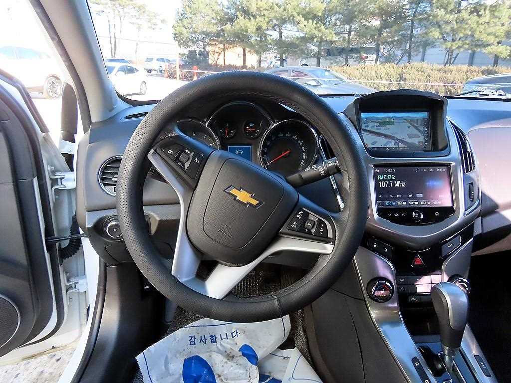 Chevrolet Cruise - Vista 8