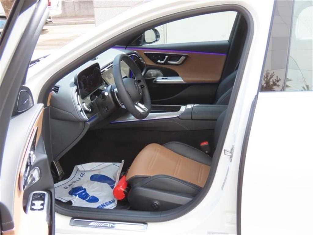 Mercedes Benz E class - Vista 12