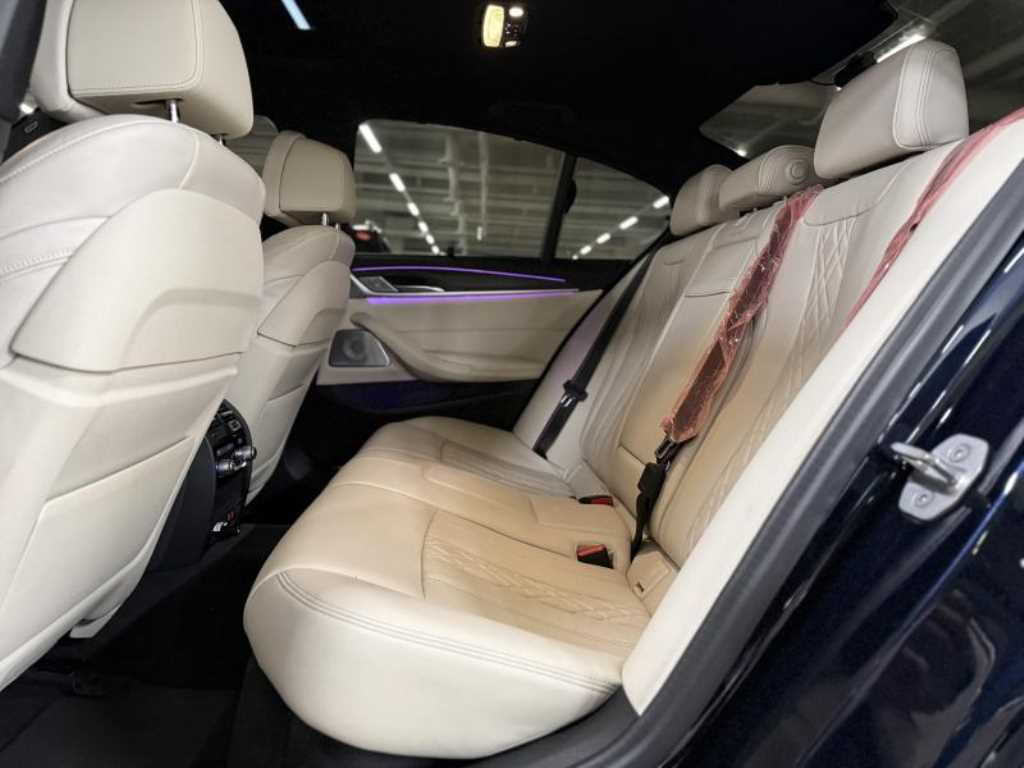 BMW 5 Series - Vista 8