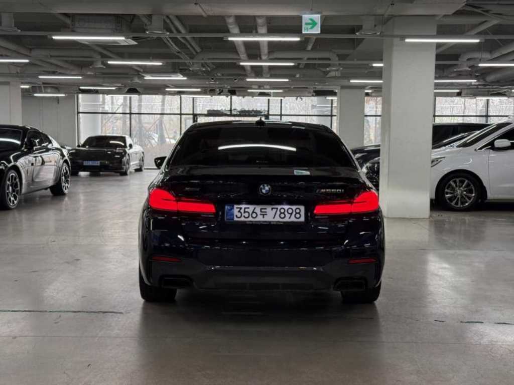 BMW 5 Series - Vista 4