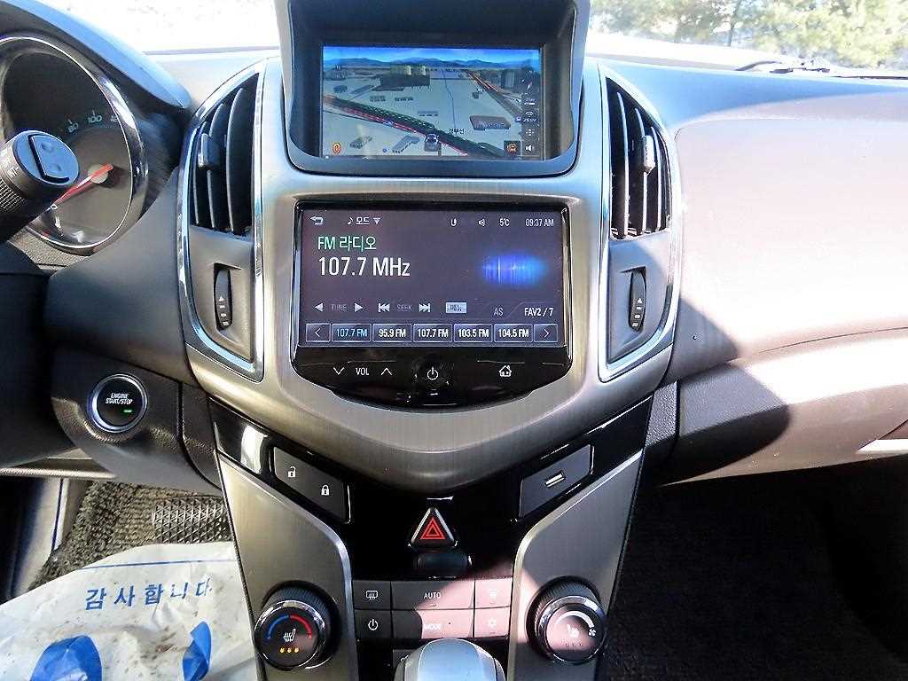 Chevrolet Cruise - Vista 12