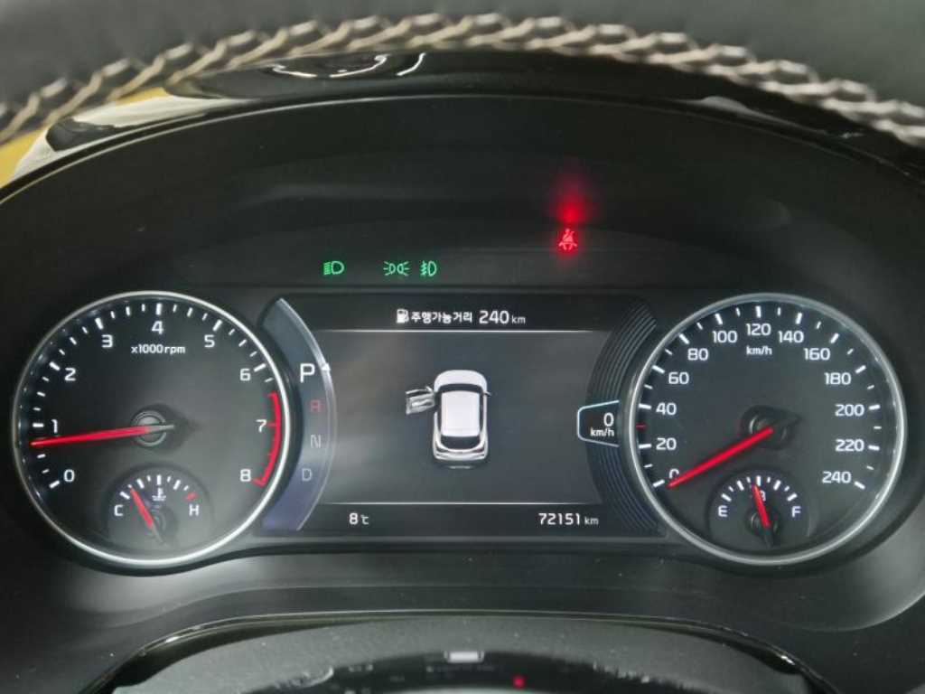 KIA Seltos - Vista 8