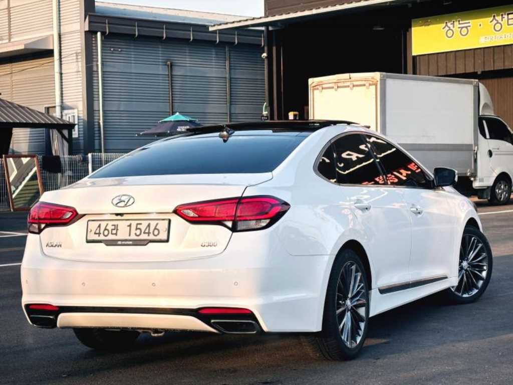 HYUNDAI Aslan - Vista 2