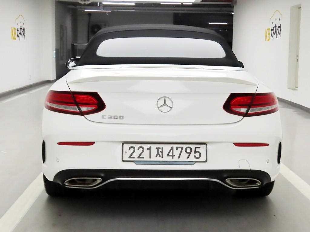 Mercedes Benz C Class - Vista 3