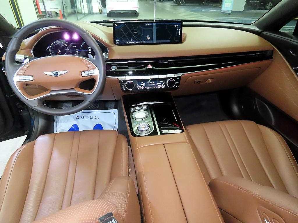 Genesis G80 - Vista 10