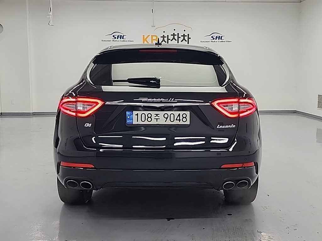Maserati Levante - Vista 3