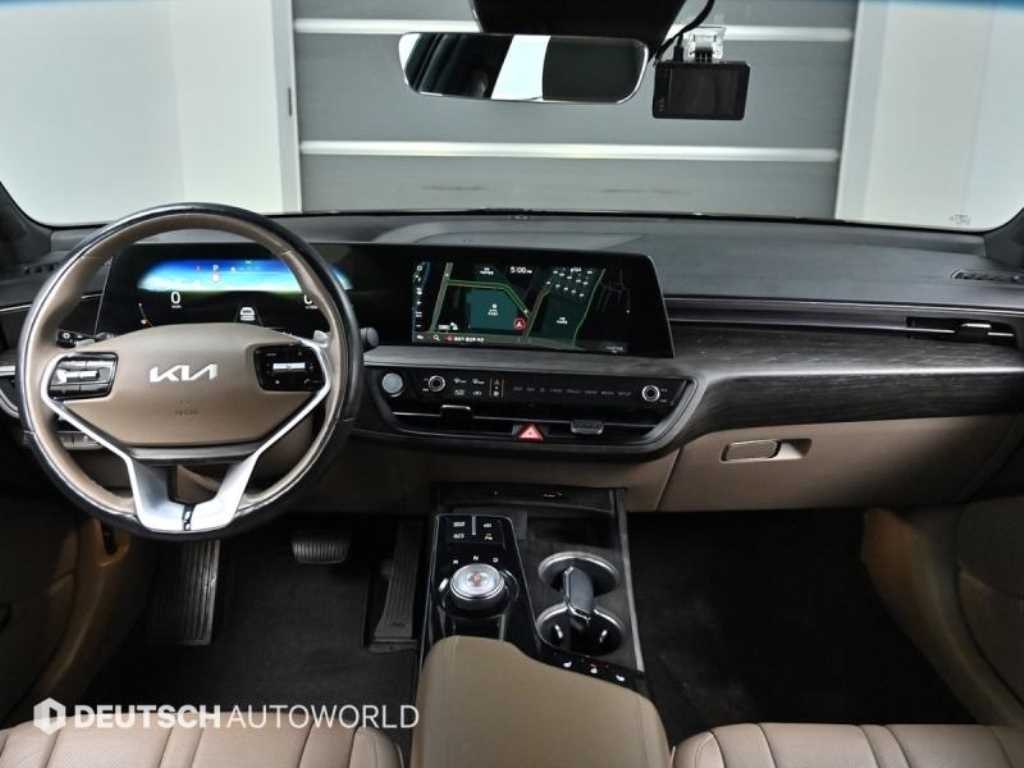 KIA K8 - Vista 10