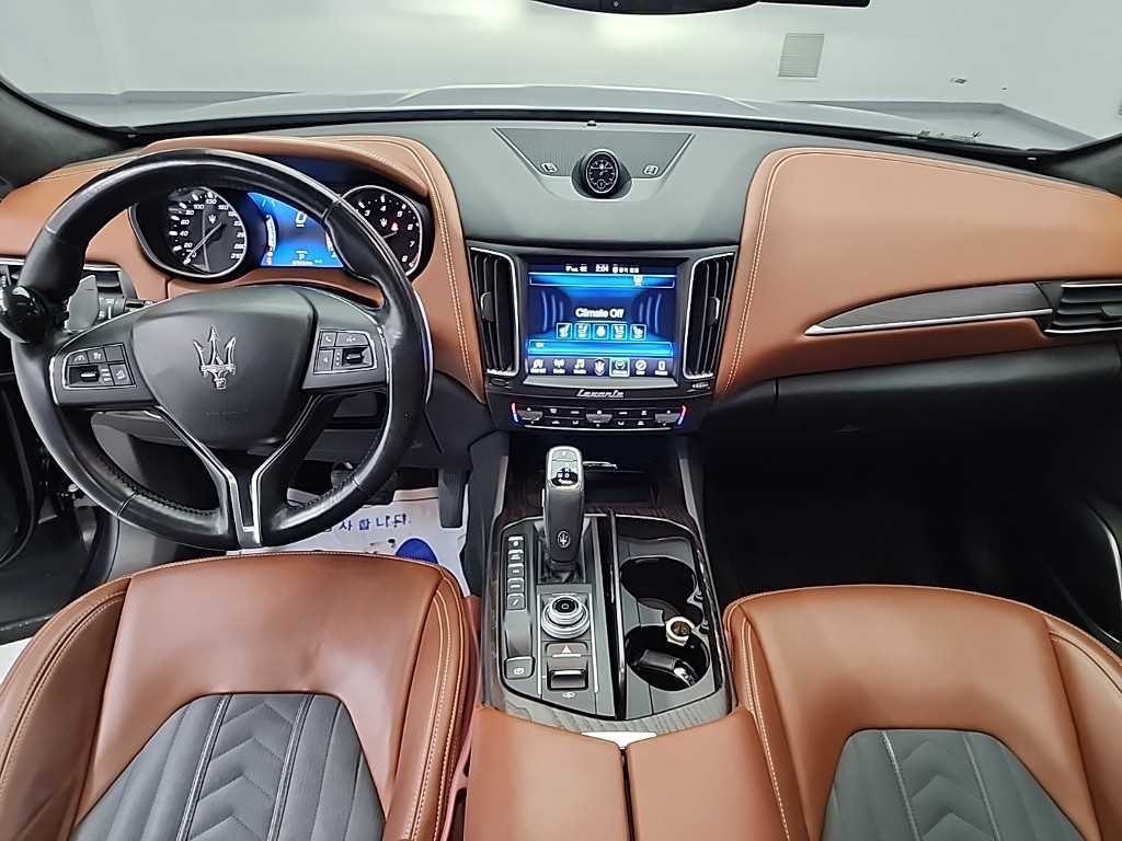 Maserati Levante - Vista 7